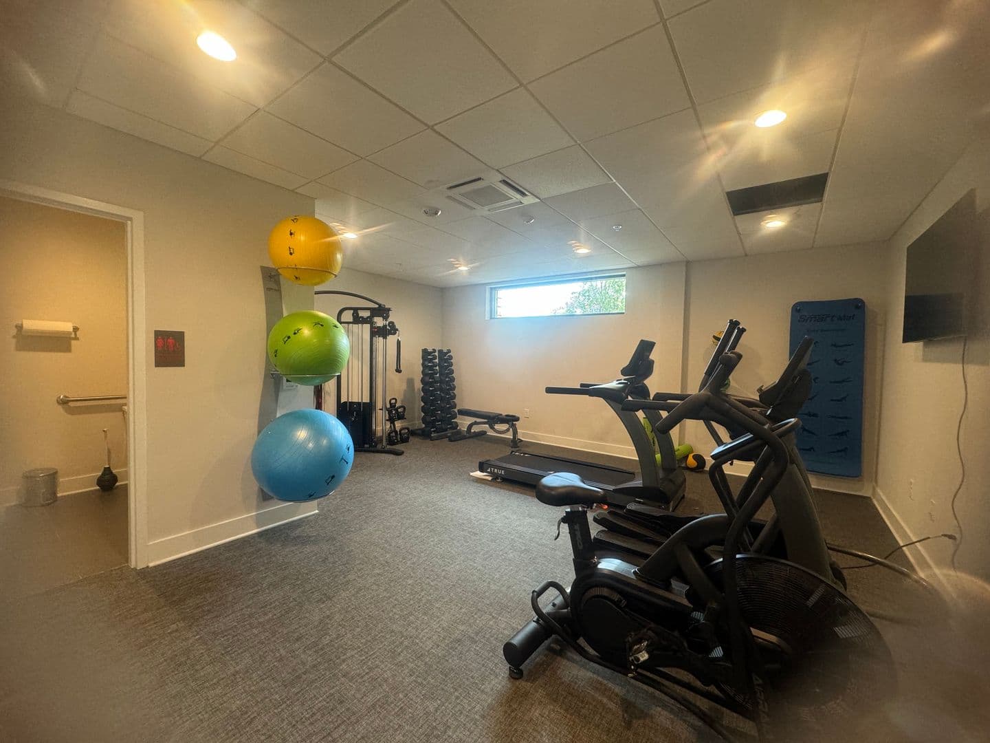 Cary Apartment: 400 E Chatham Street