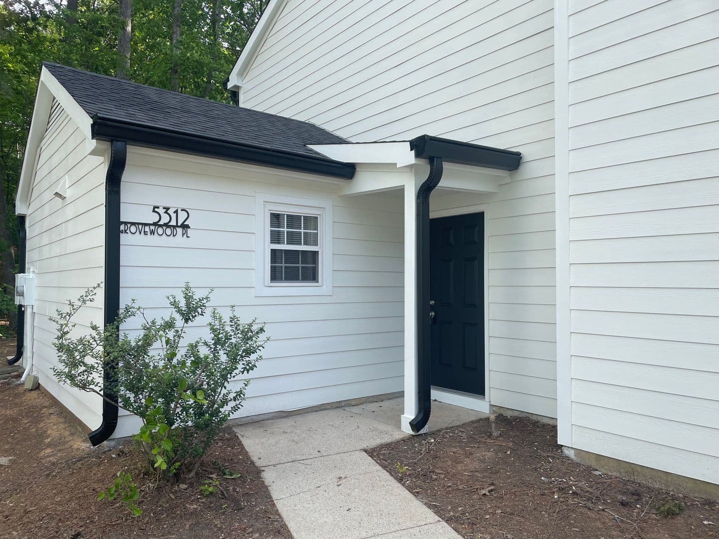 Raleigh Apartment: 5312 Grovewood Place