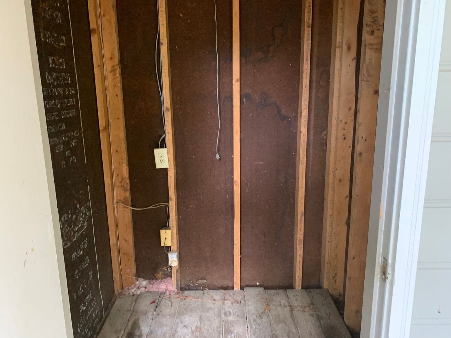 Raleigh Apartment: 2401-07 Sawmill Road