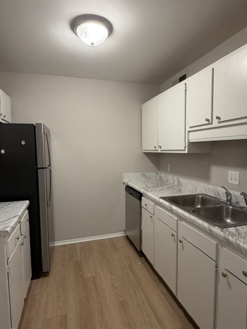 Cary Apartment: Ashton Woods