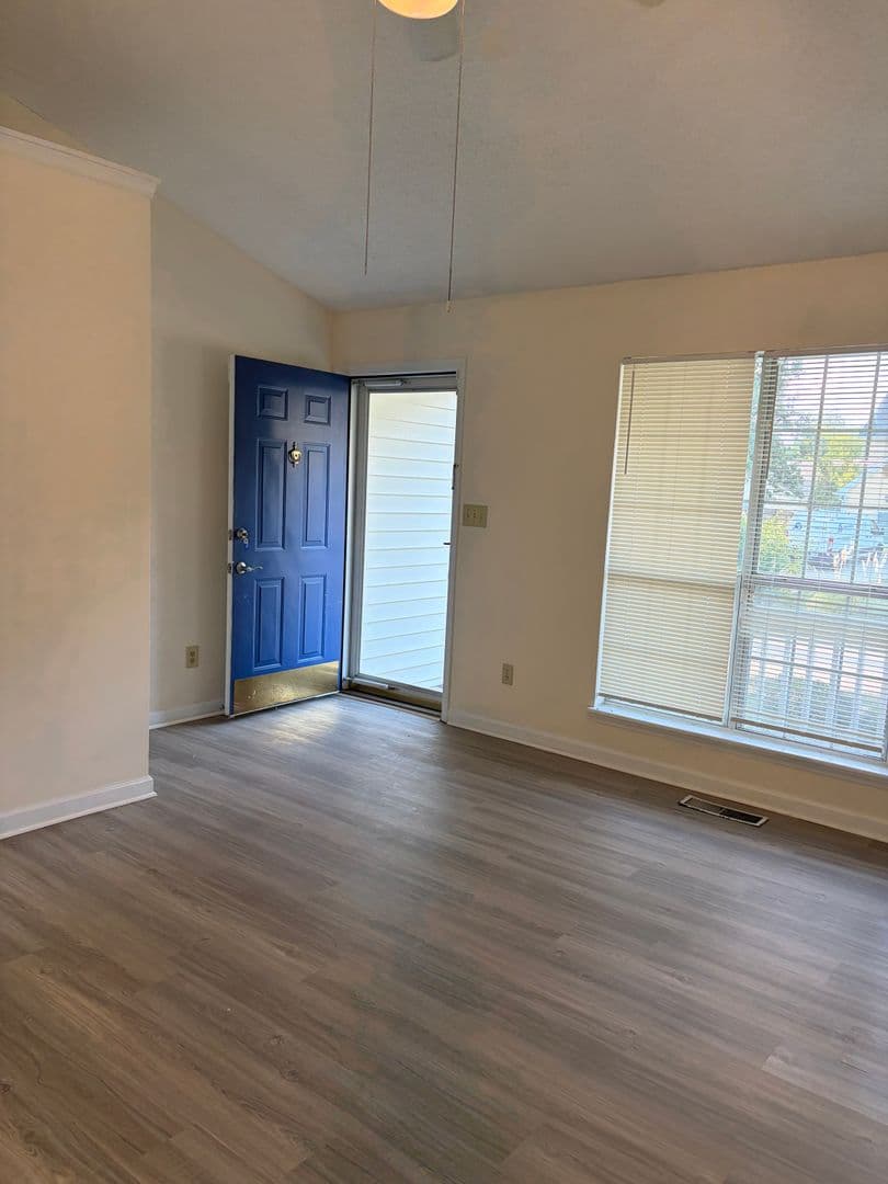 Raleigh House: 4013 Old Coach Road