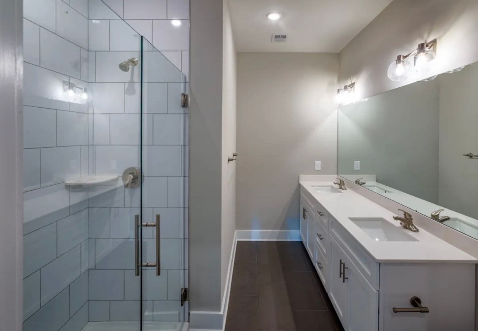 Cary Apartment: 400 E Chatham Street