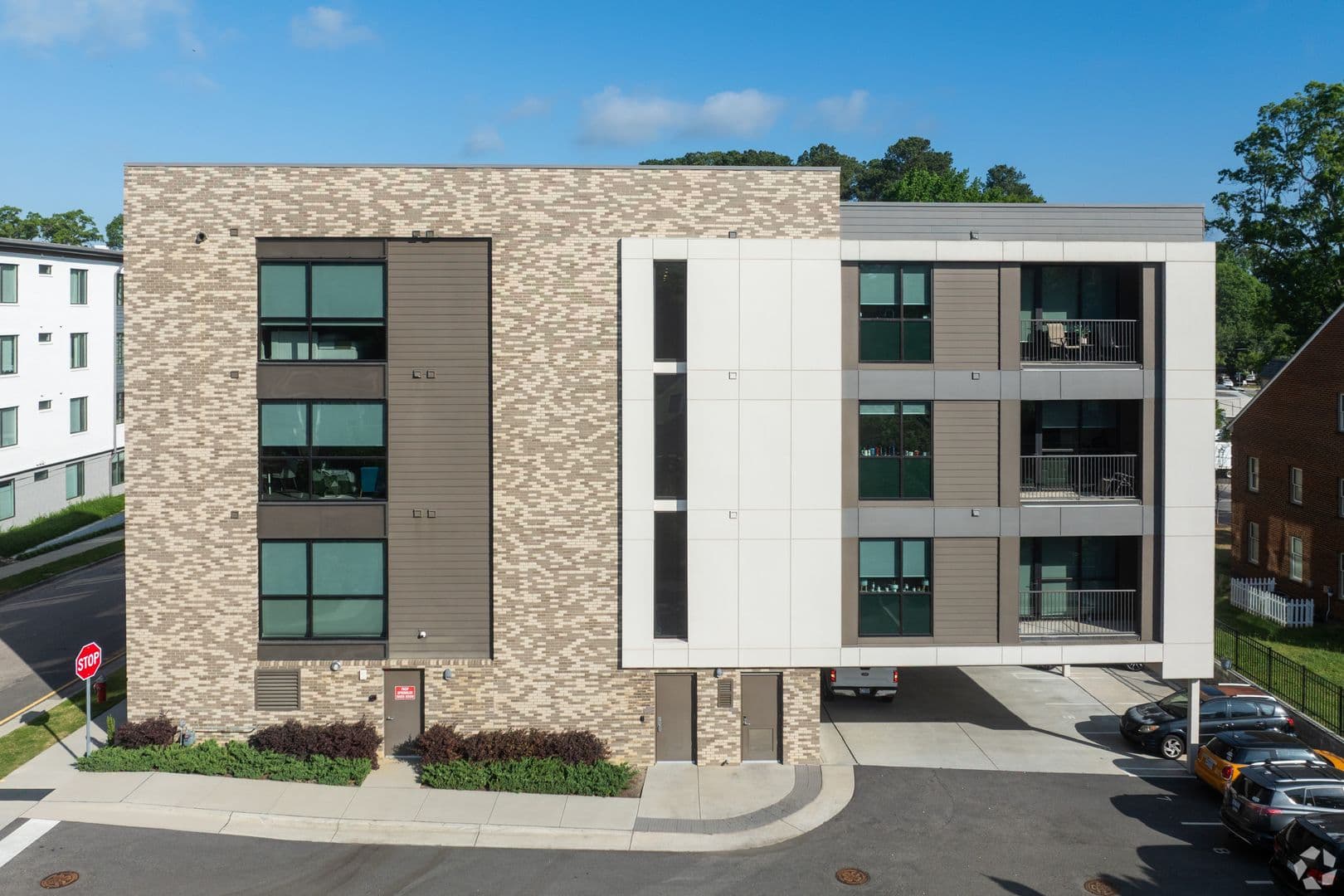 Cary Apartment: 400 E Chatham Street