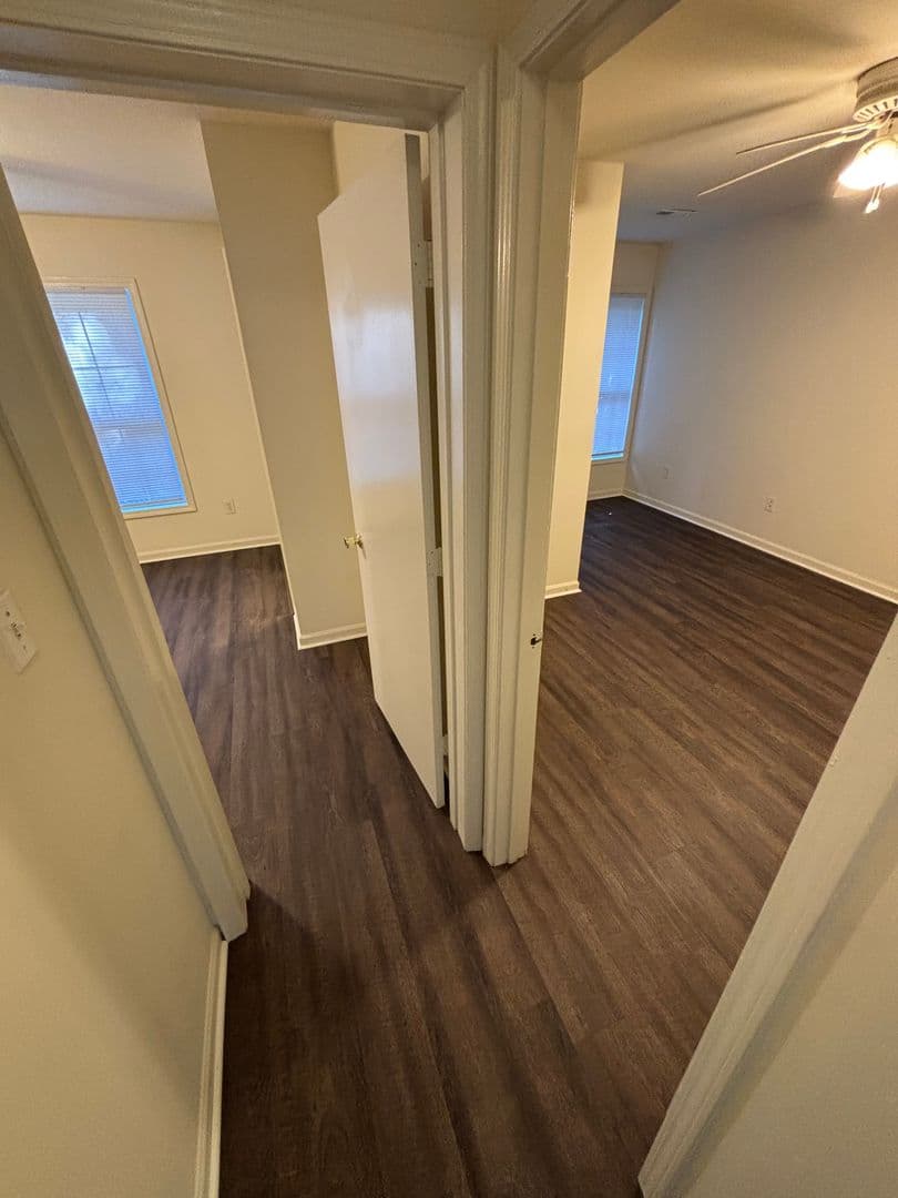 Raleigh Apartment: 1003 Lorimer Road