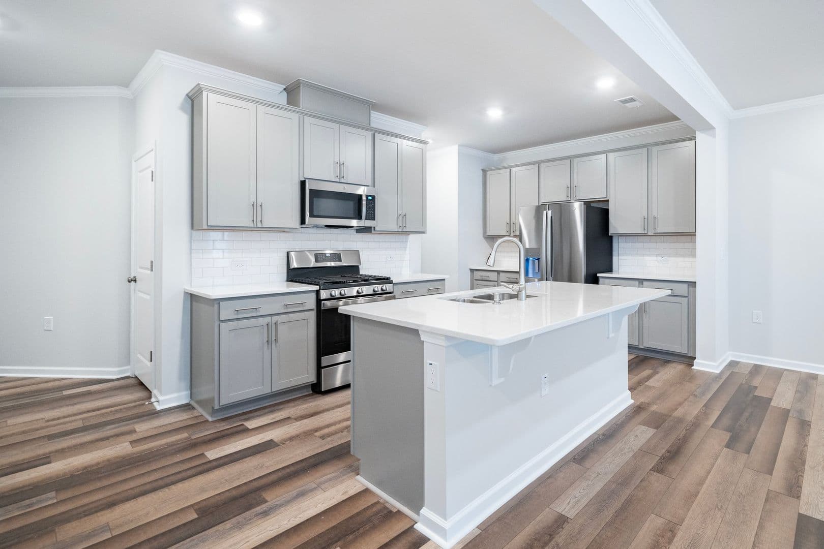 Apex Townhome: 1826 Porch Swing Way