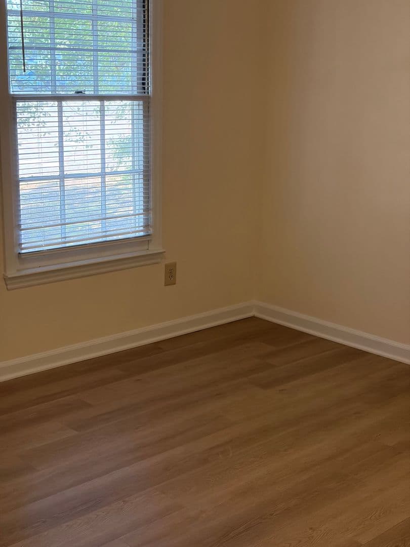 Raleigh Apartment: 2401-07 Sawmill Road