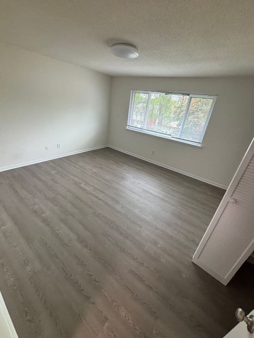 Raleigh Apartment: 2357 Champion Court