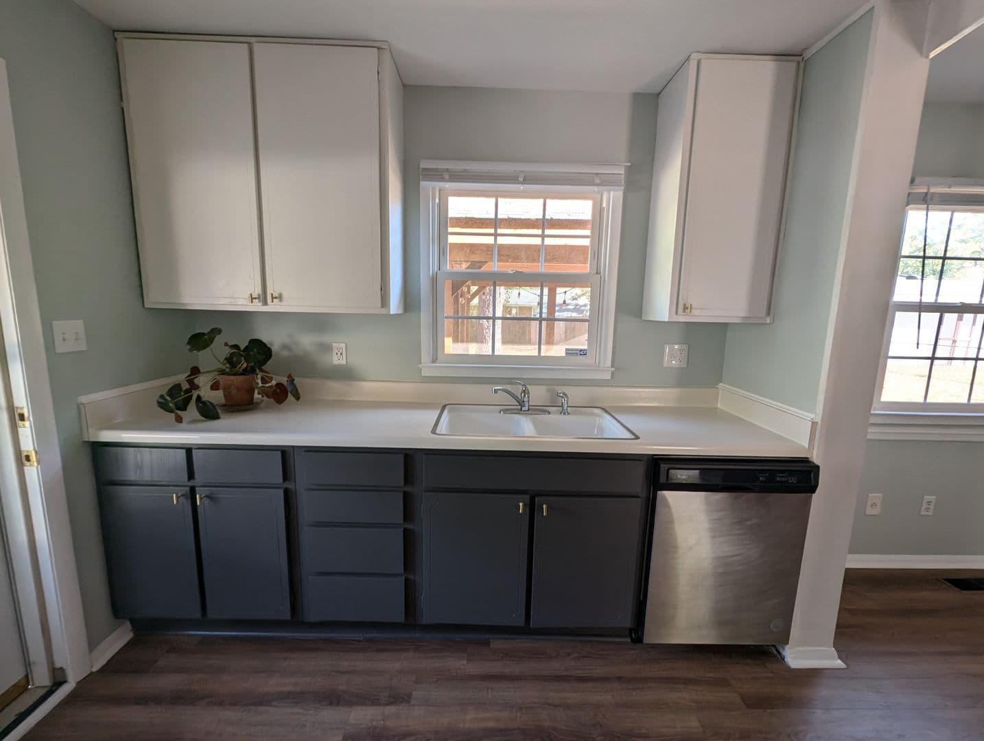 Raleigh House: 1208 Somerset Road