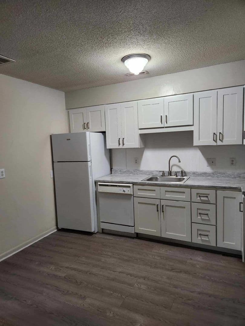 Raleigh Apartment: 1402-K Gorman Street