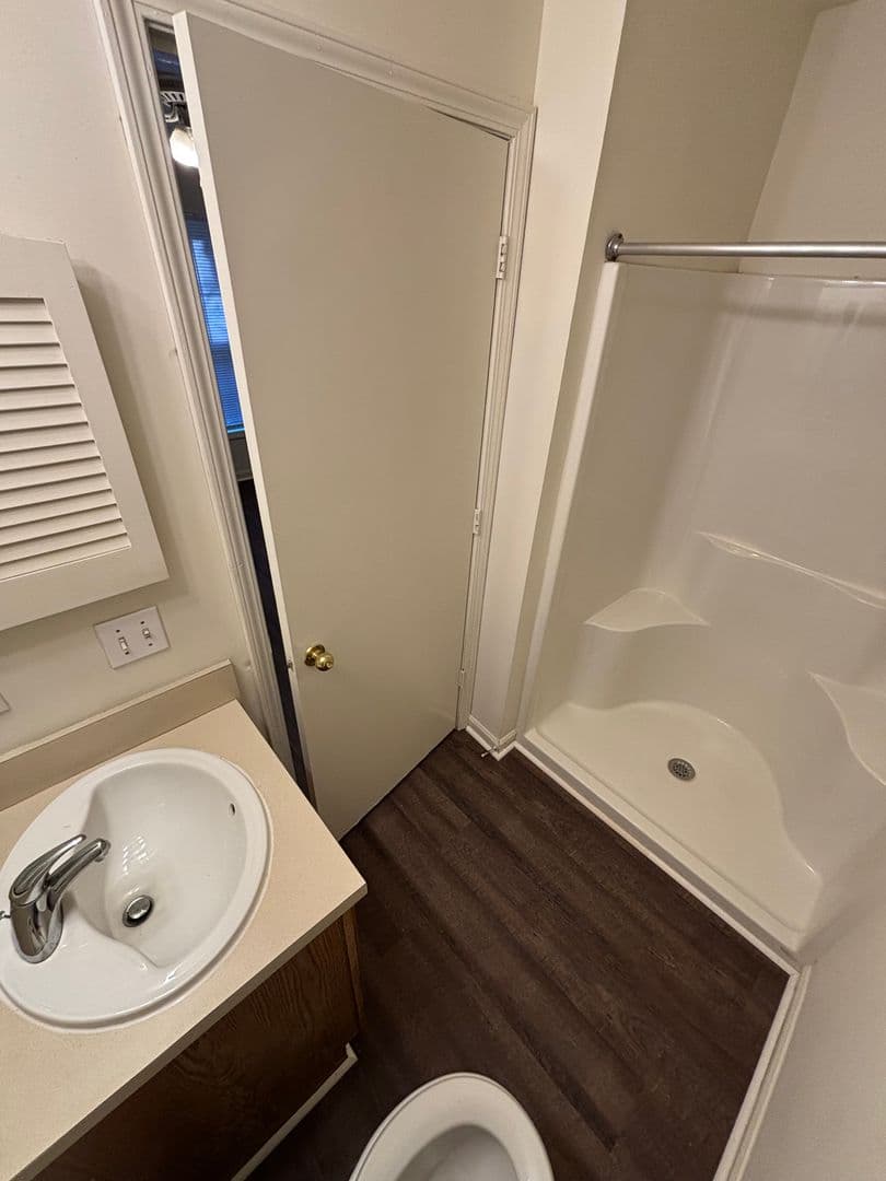 Raleigh Apartment: 1003 Lorimer Road