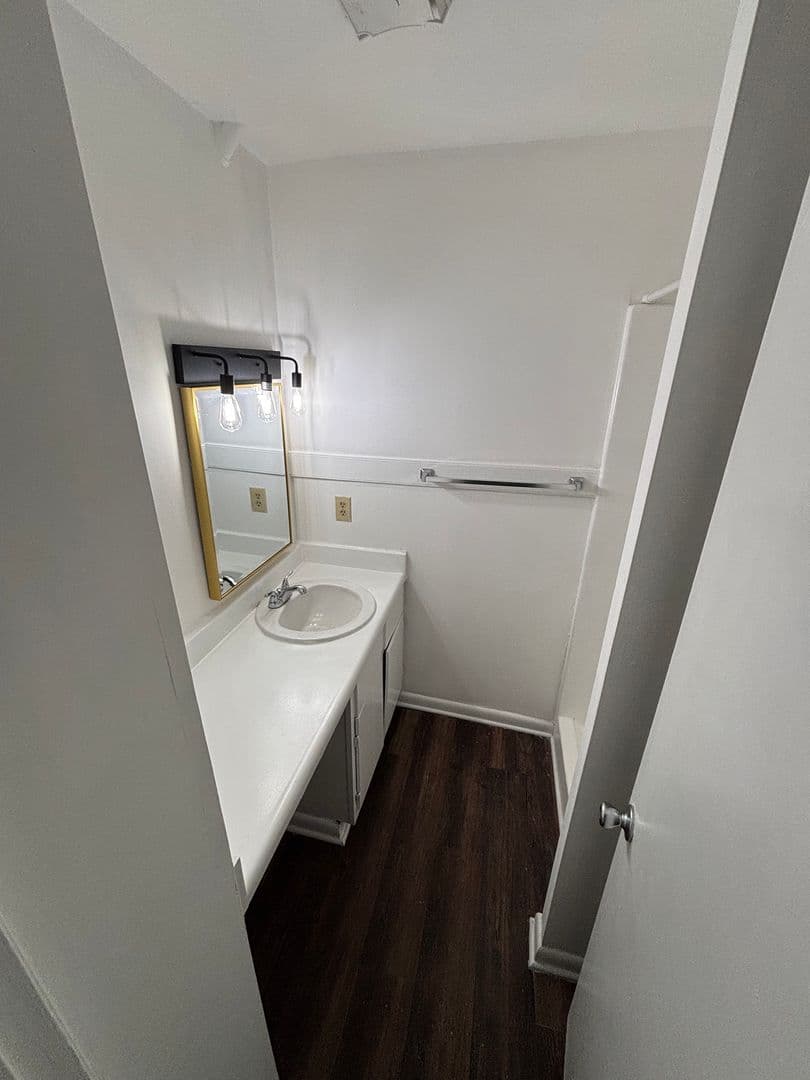 Raleigh Apartment: 4130 Western Blvd.