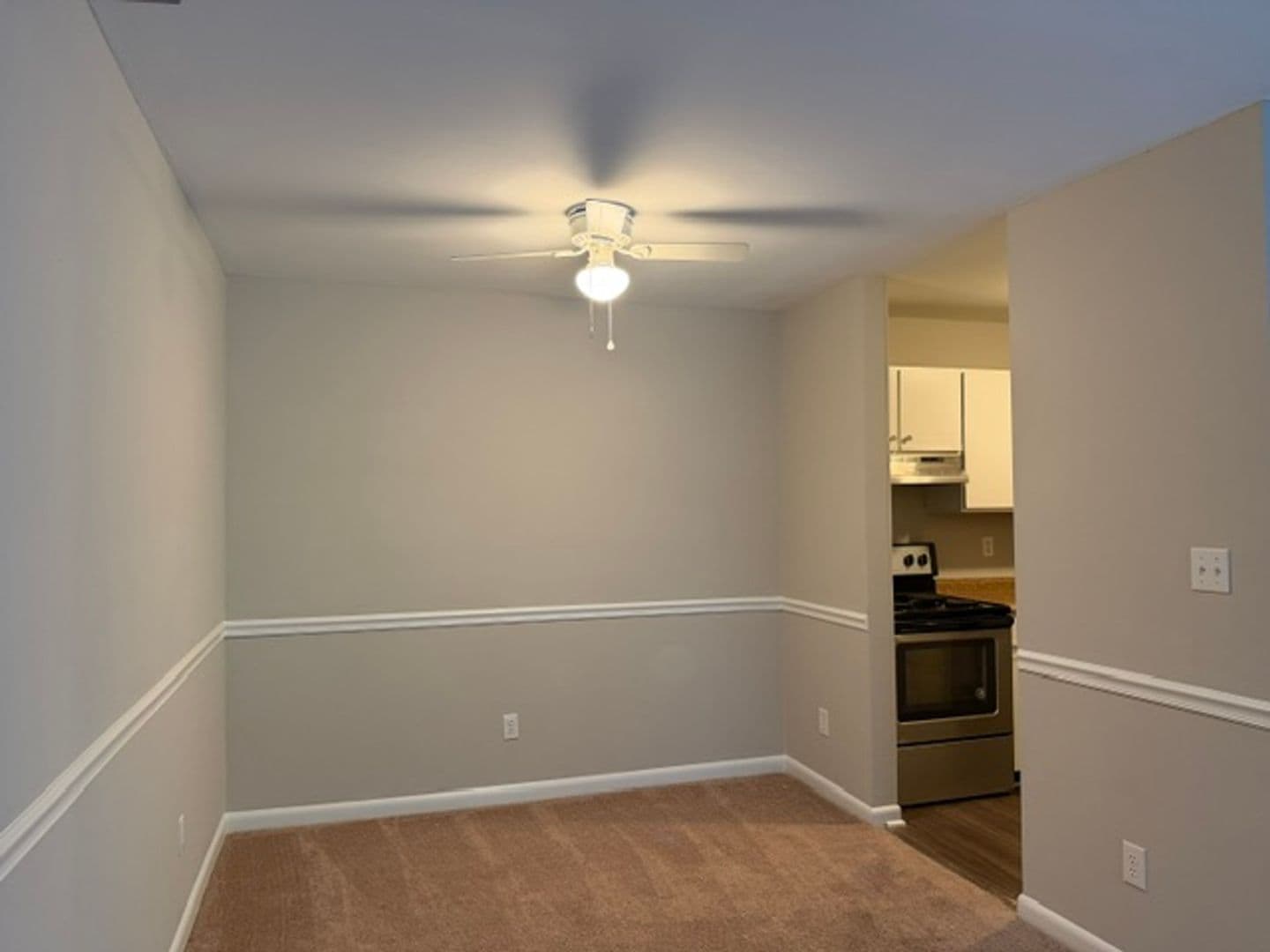 Cary Apartment: Ashton Woods