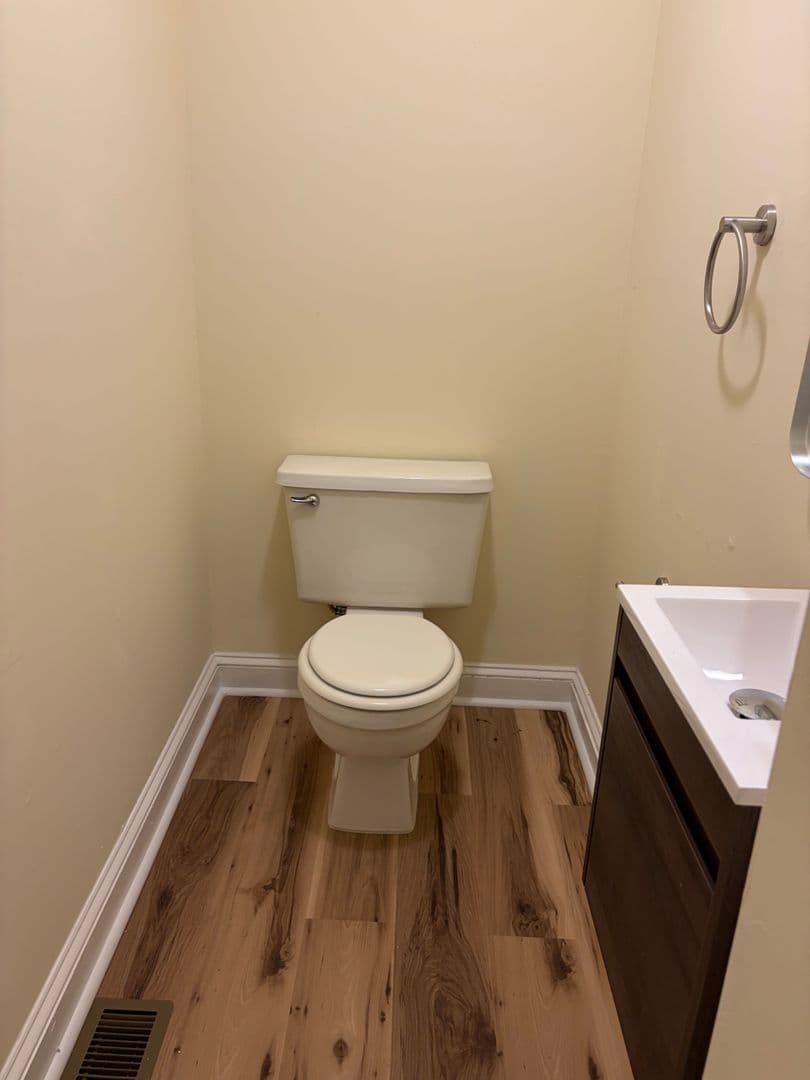 Raleigh Apartment: 7301 Leesville Road