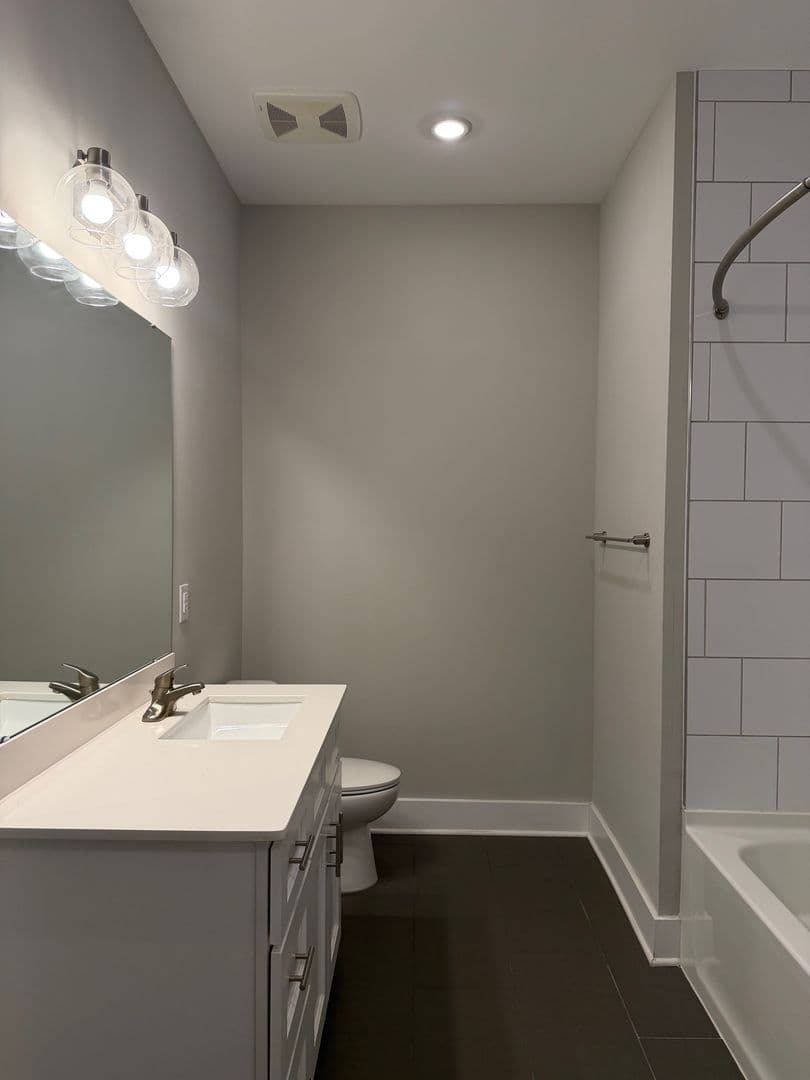 Cary Apartment: 400 E Chatham Street
