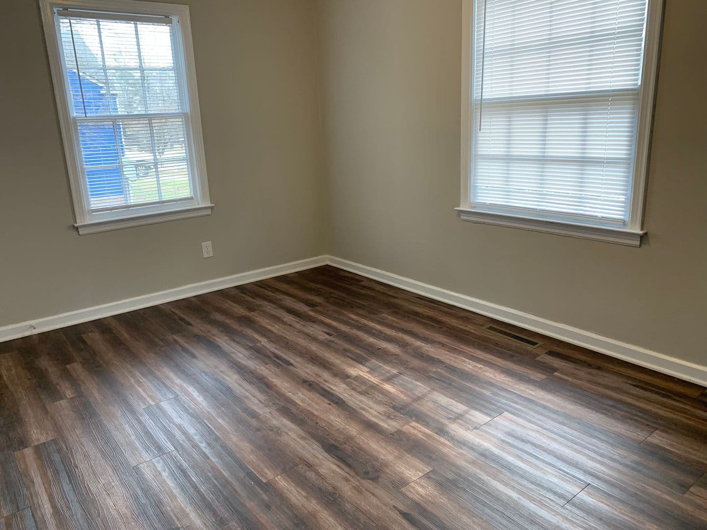 Raleigh House: 2209 Milburnie Road