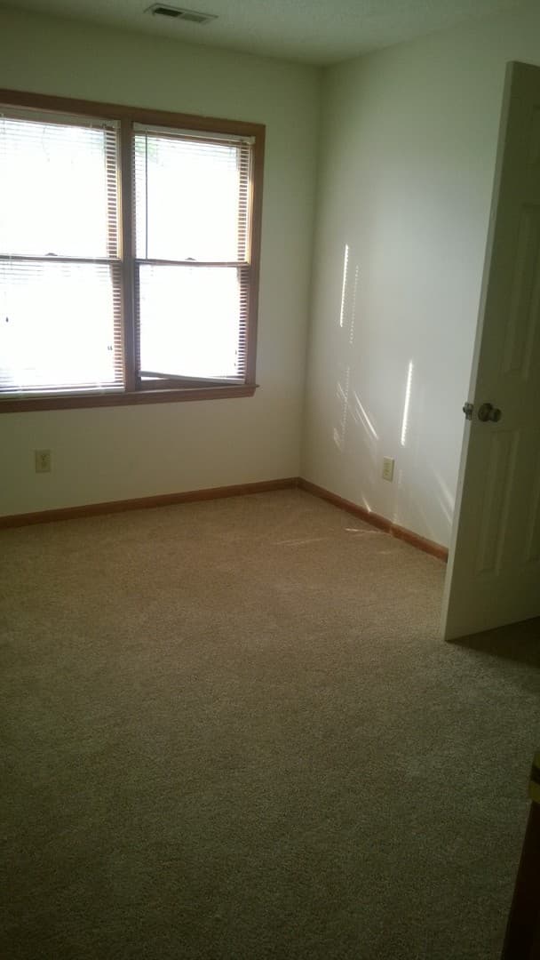 Raleigh Apartment: 552, 554 & 556 Brent Road