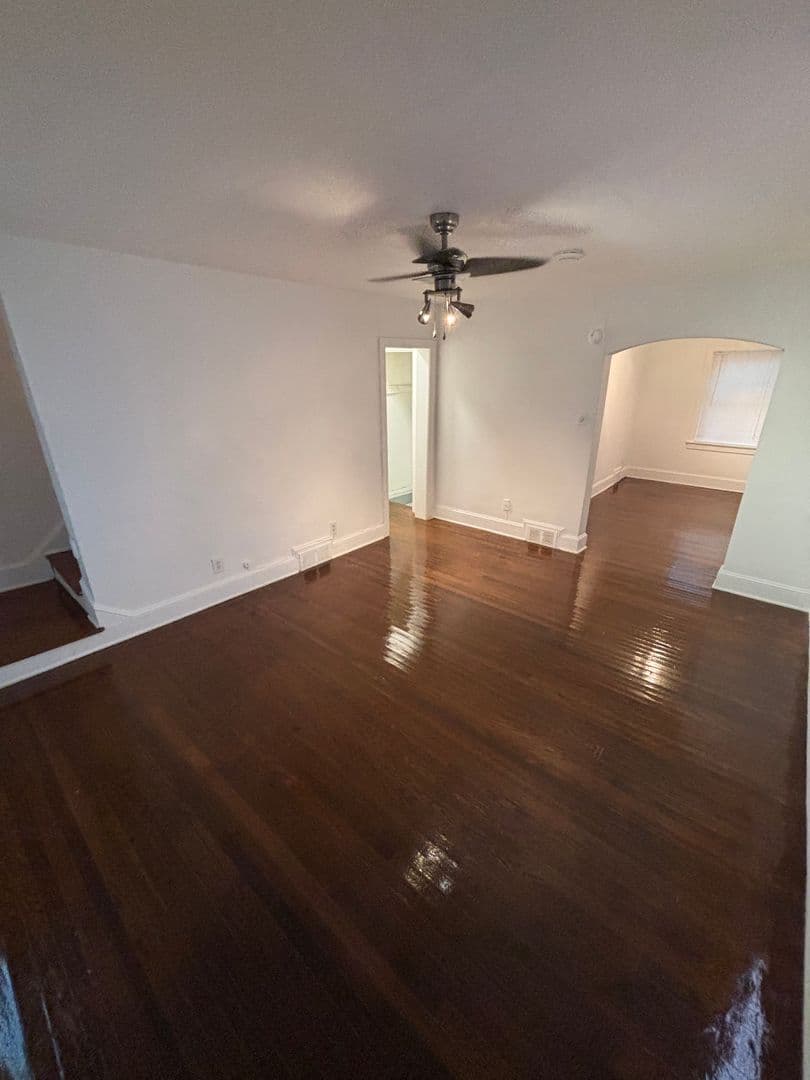 Raleigh Apartment: 3113 & 3115 Douglas Street