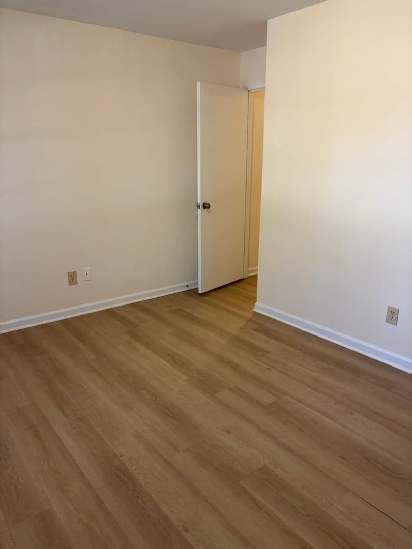 Raleigh Apartment: 2401-07 Sawmill Road