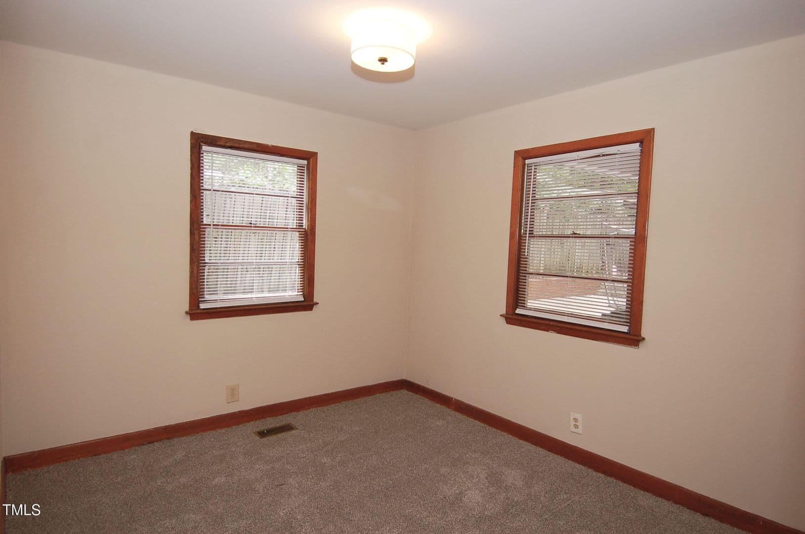 Raleigh Apartment: 3206 Ruffin Street