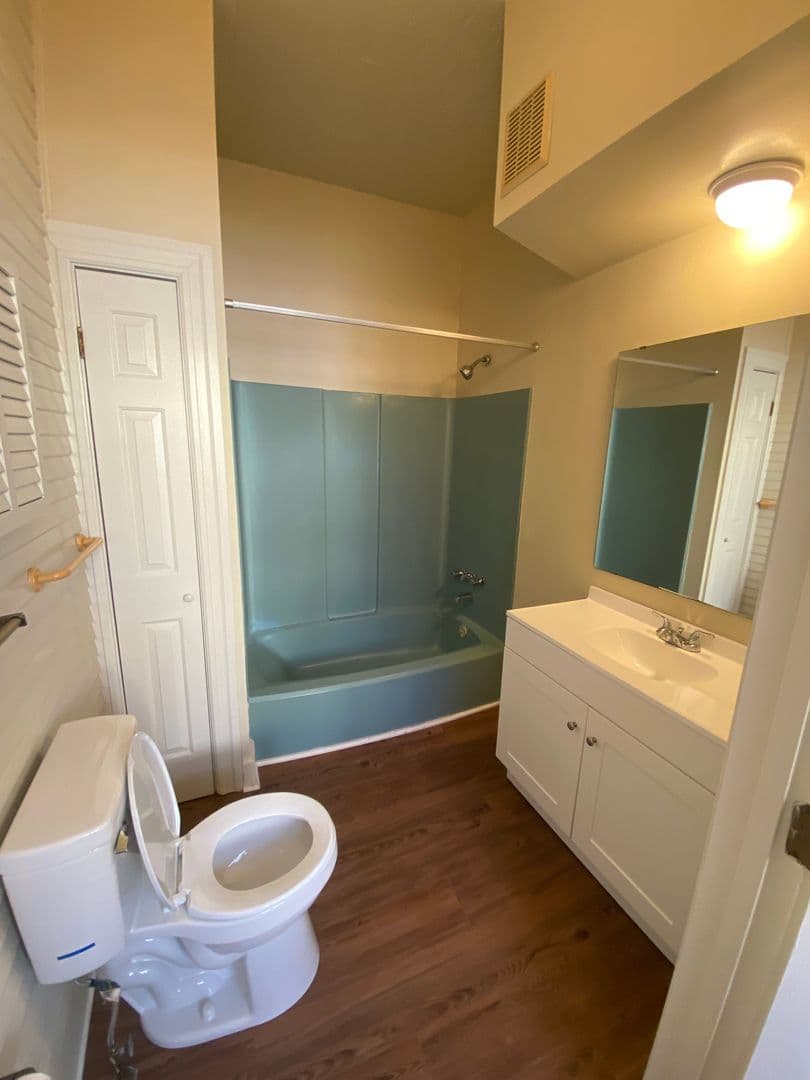 Raleigh Apartment: 606 N. Blount Street