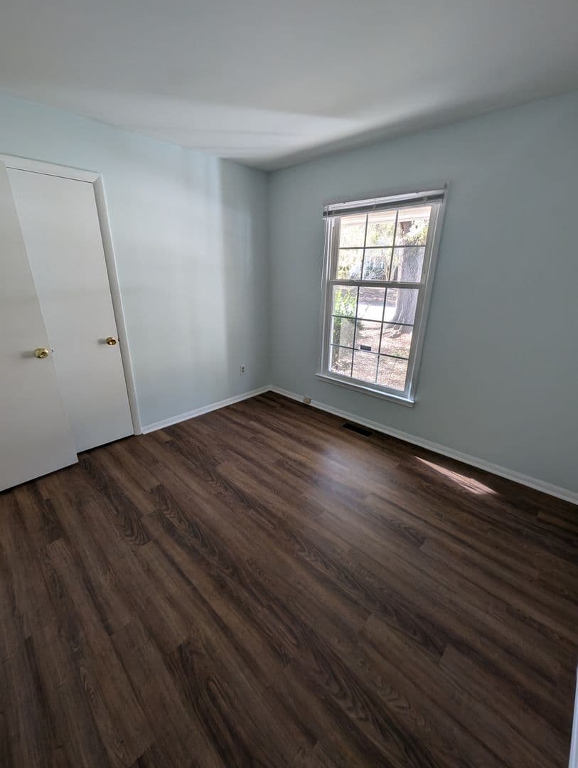 Raleigh House: 1208 Somerset Road