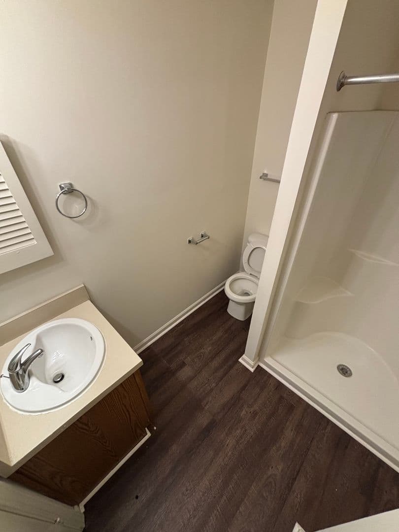 Raleigh Apartment: 1003 Lorimer Road