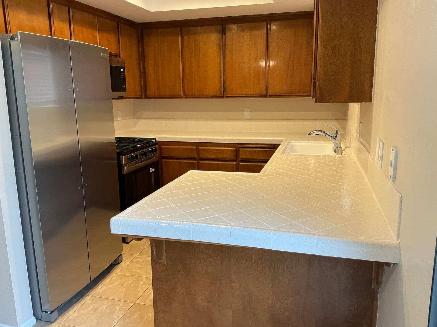 Orange Apartment: 530 East Sycamore Ave.
