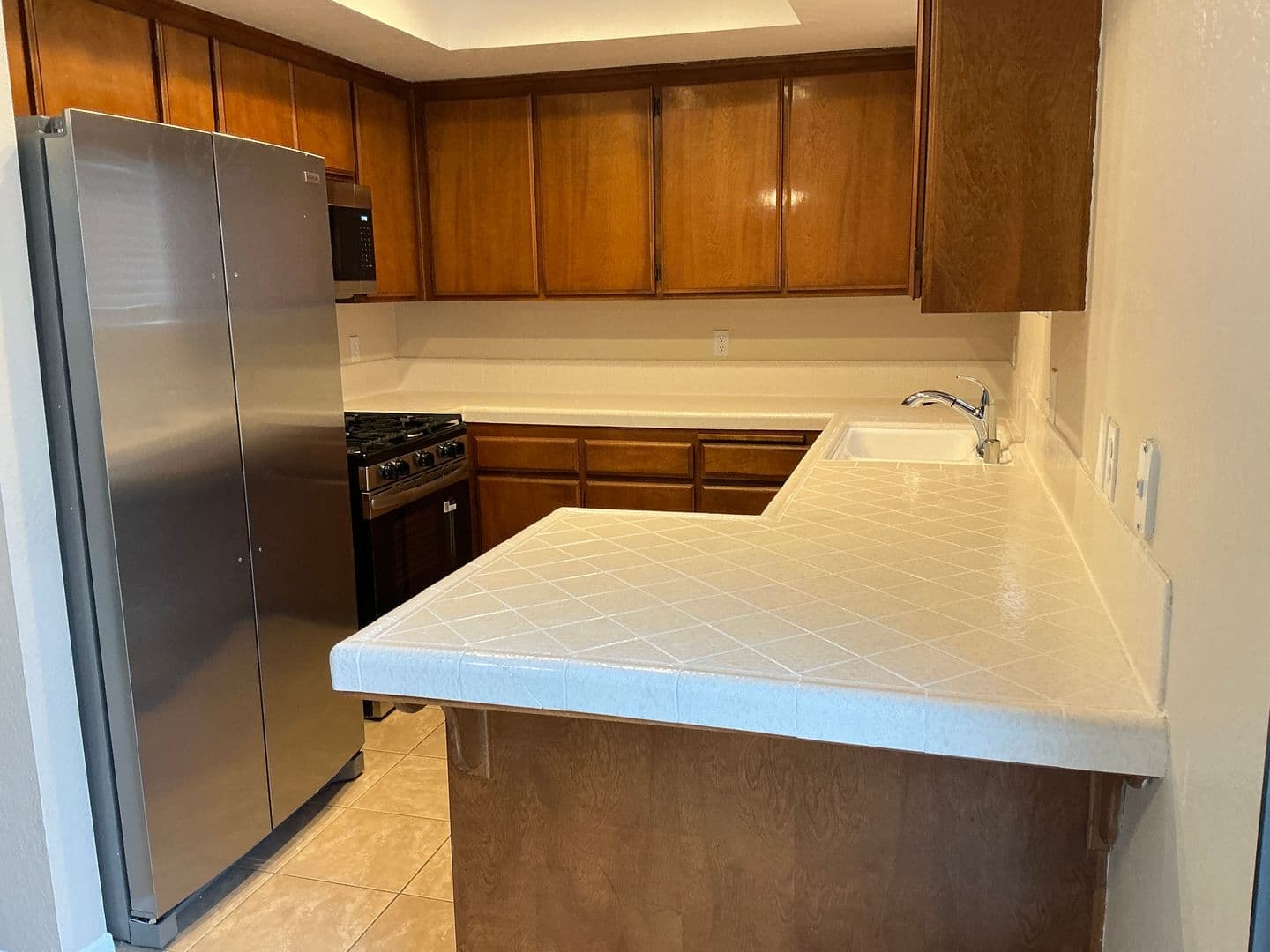 Orange Apartment: 530 East Sycamore Ave.