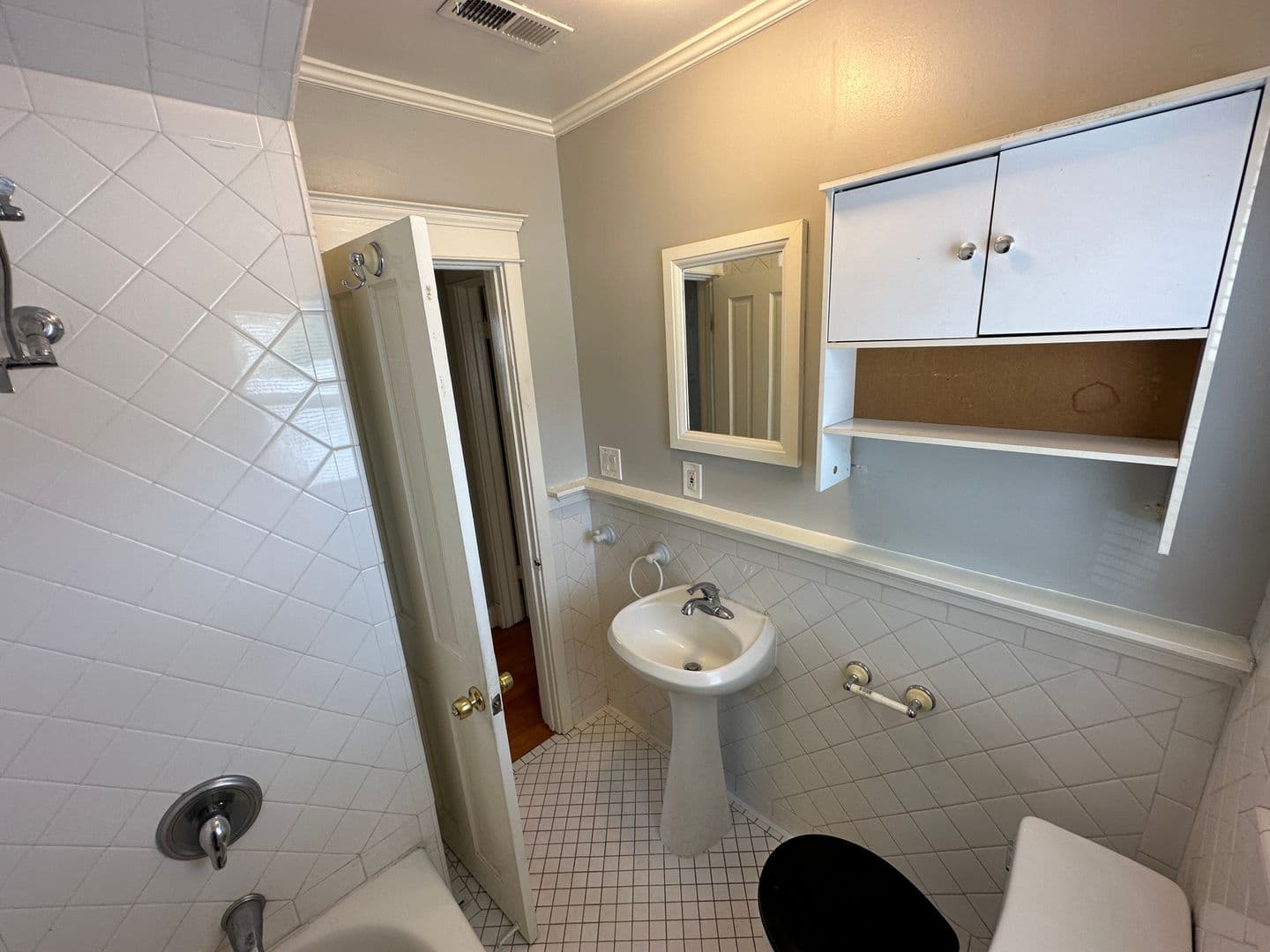 Orange Apartment: 535 North Olive