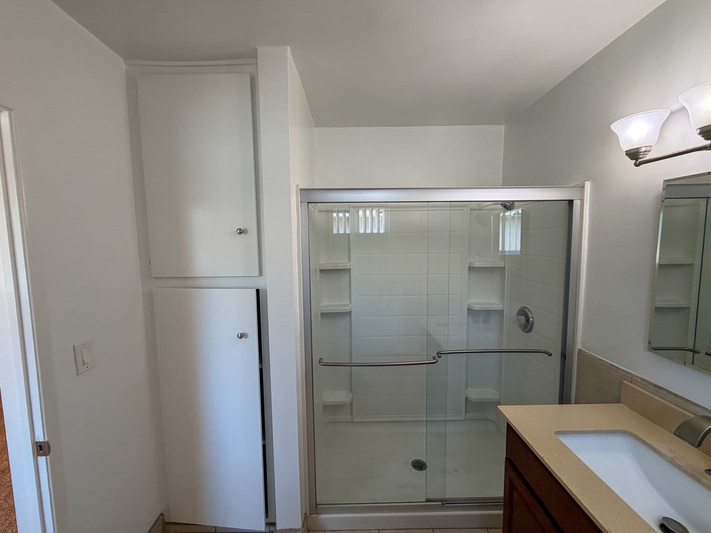 Anaheim Apartment: 2227 E. Westport Dr.