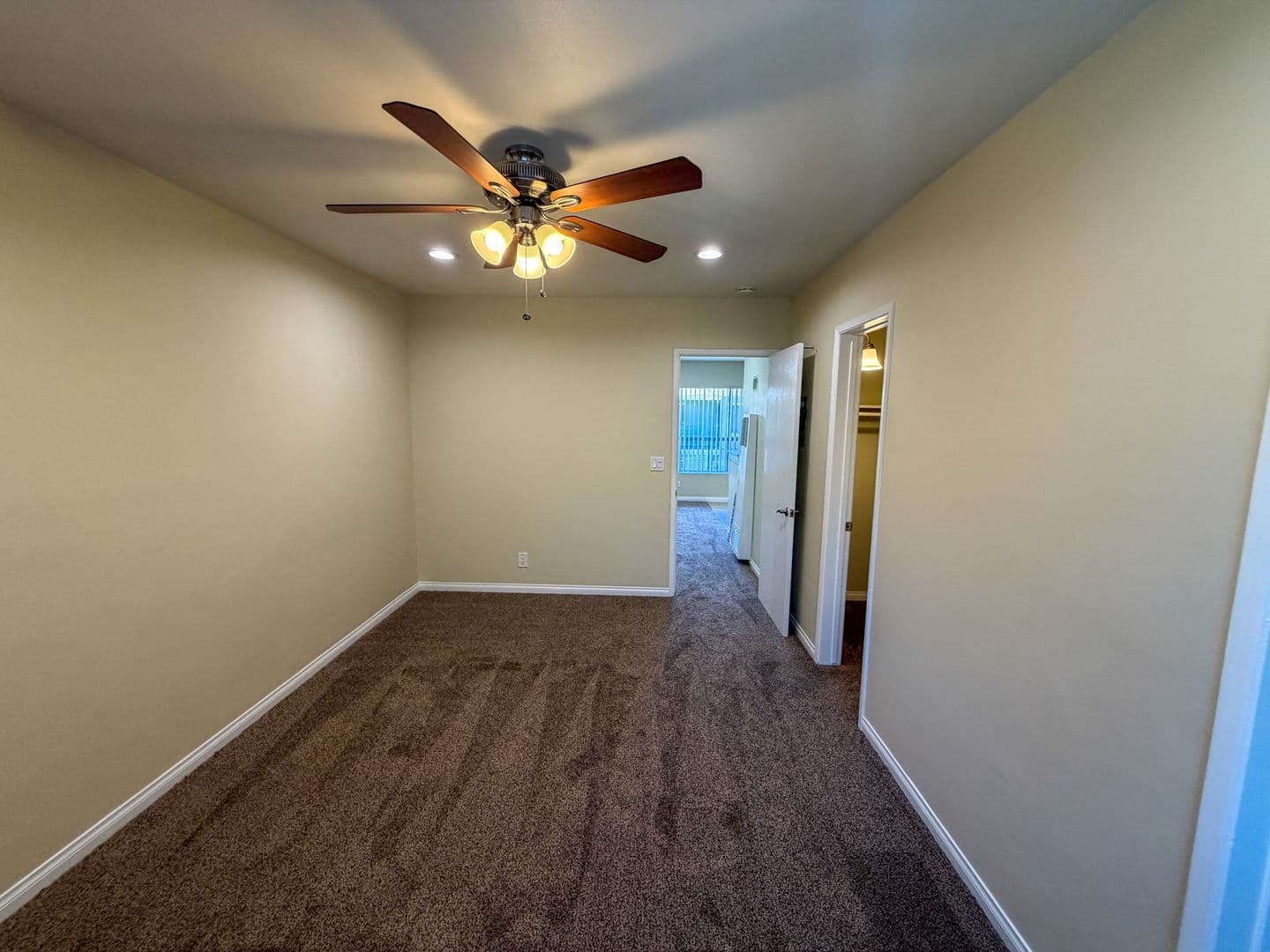 Anaheim Apartment: 2227 E. Westport Dr.