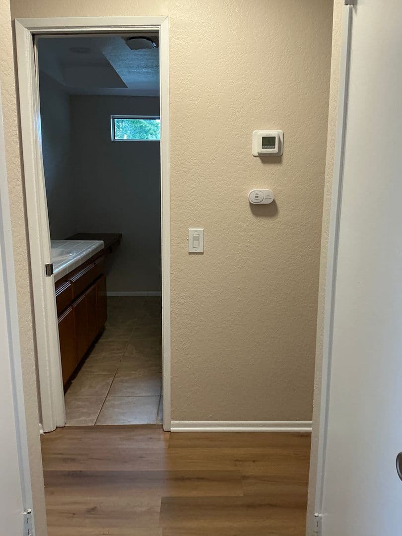 Orange Apartment: 530 East Sycamore Ave.