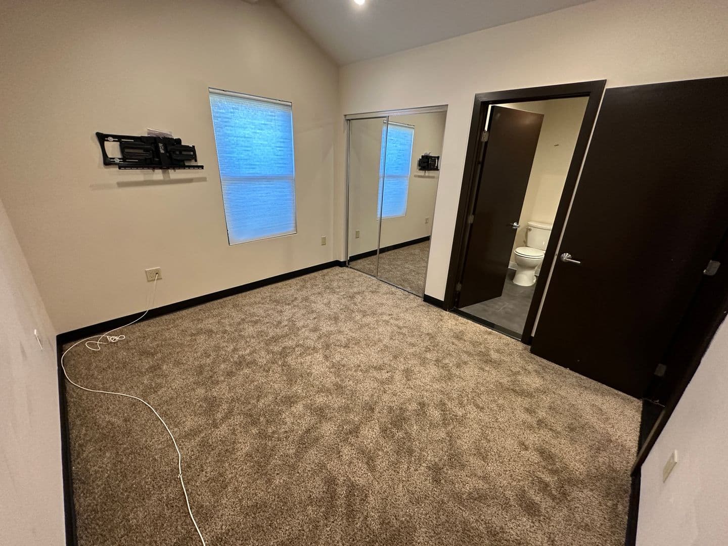 Orange Apartment: 468-470 North Olive St.