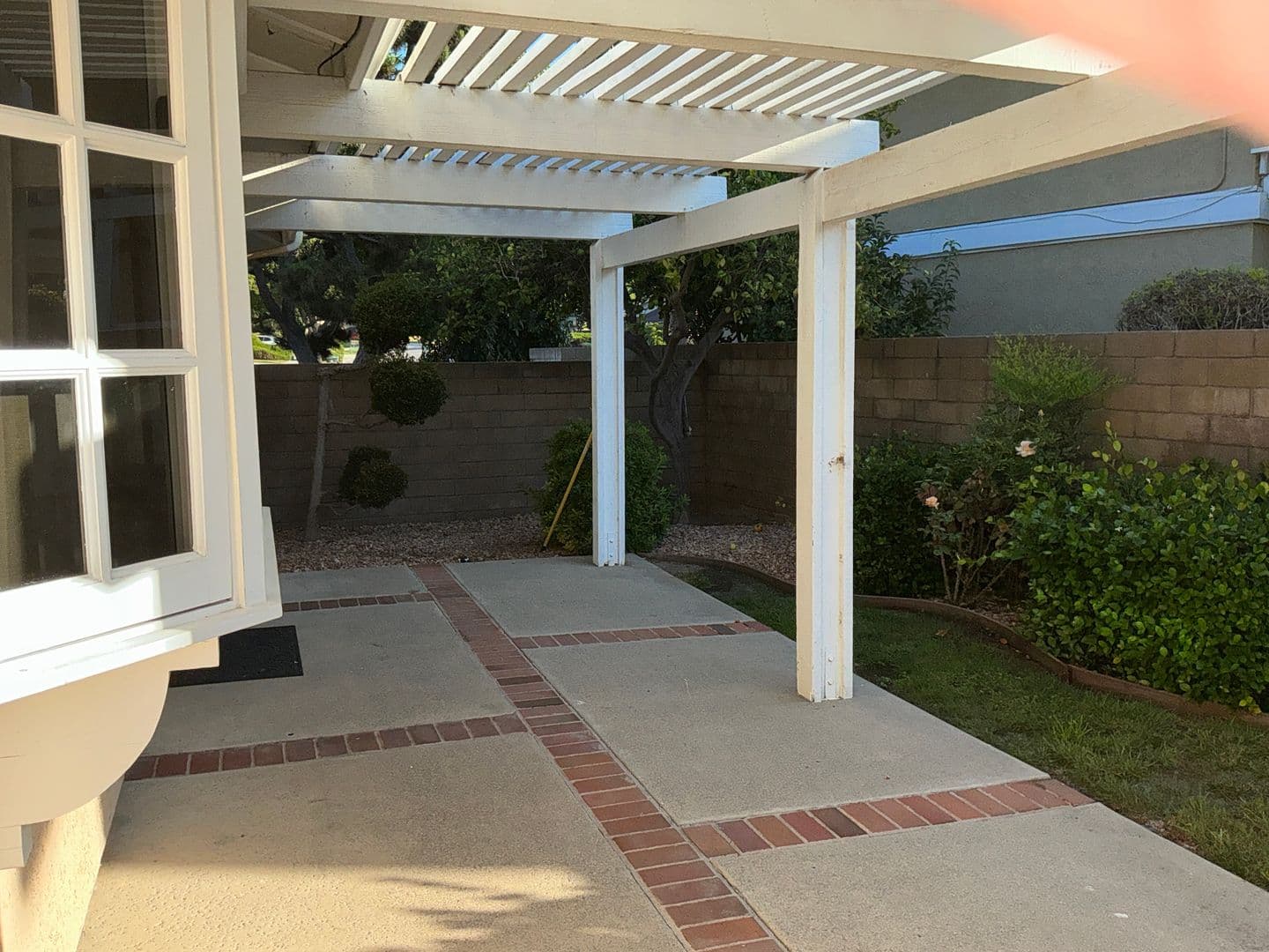 Fullerton House: 1930 Alto Lane
