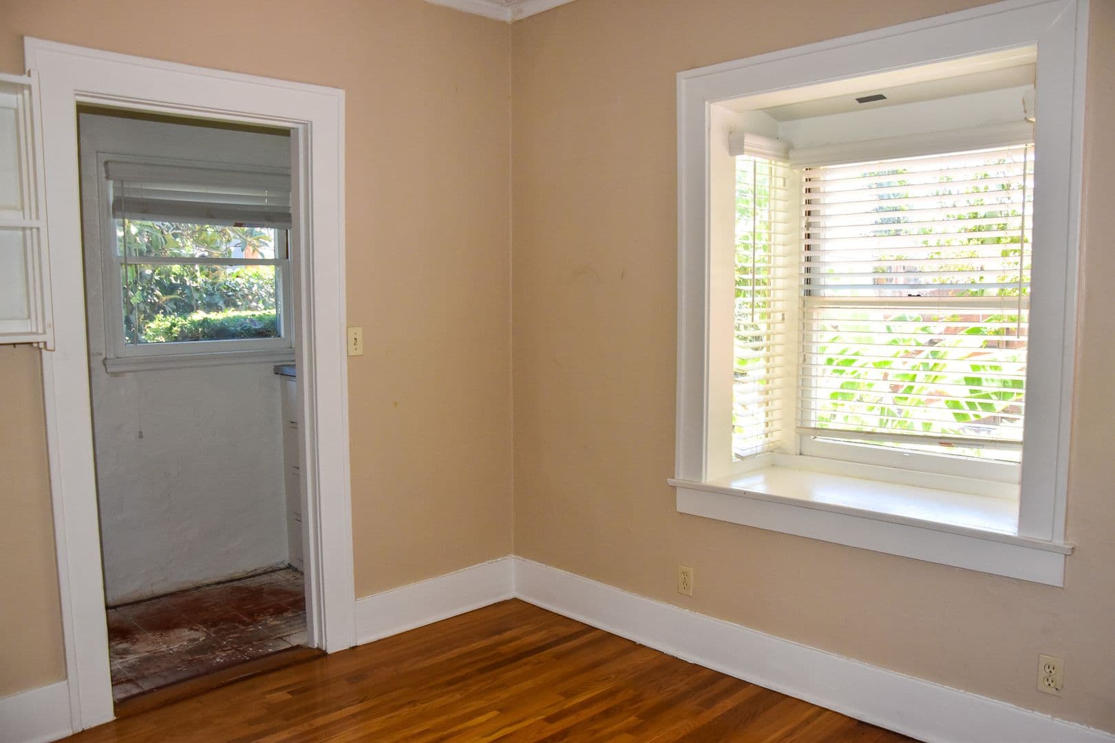 Orange House: 169 N. Harwood St.