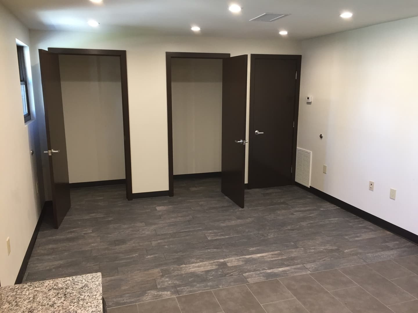 Orange Apartment: 468-470 North Olive St.