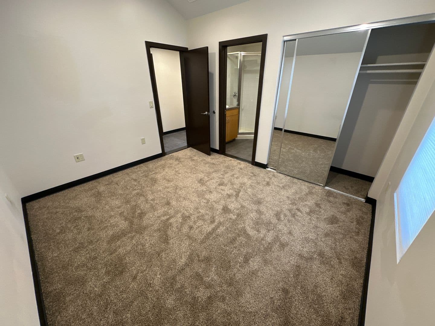 Orange Apartment: 468-470 North Olive St.