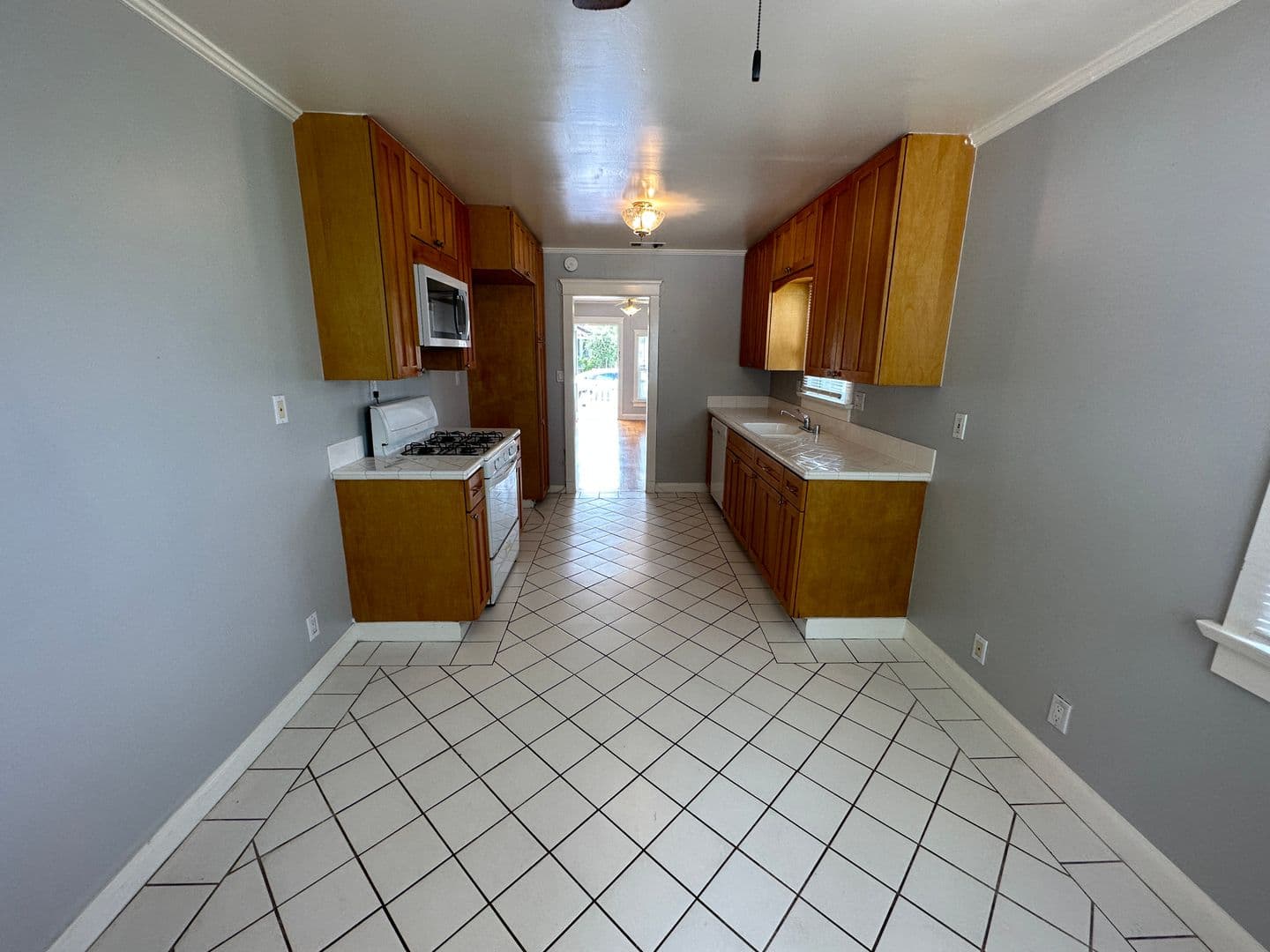 Orange Apartment: 535 North Olive
