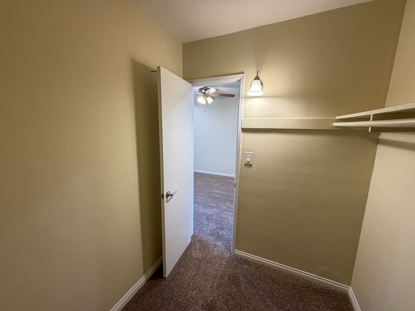 Anaheim Apartment: 2227 E. Westport Dr.