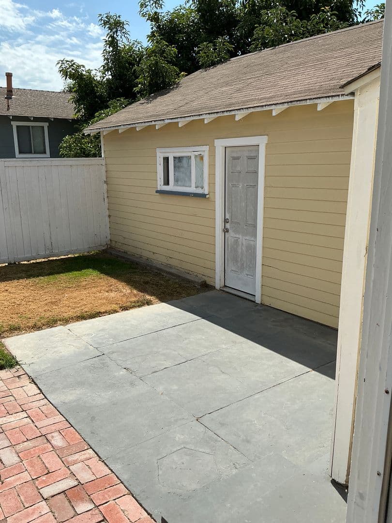 Orange Apartment: 535 North Olive
