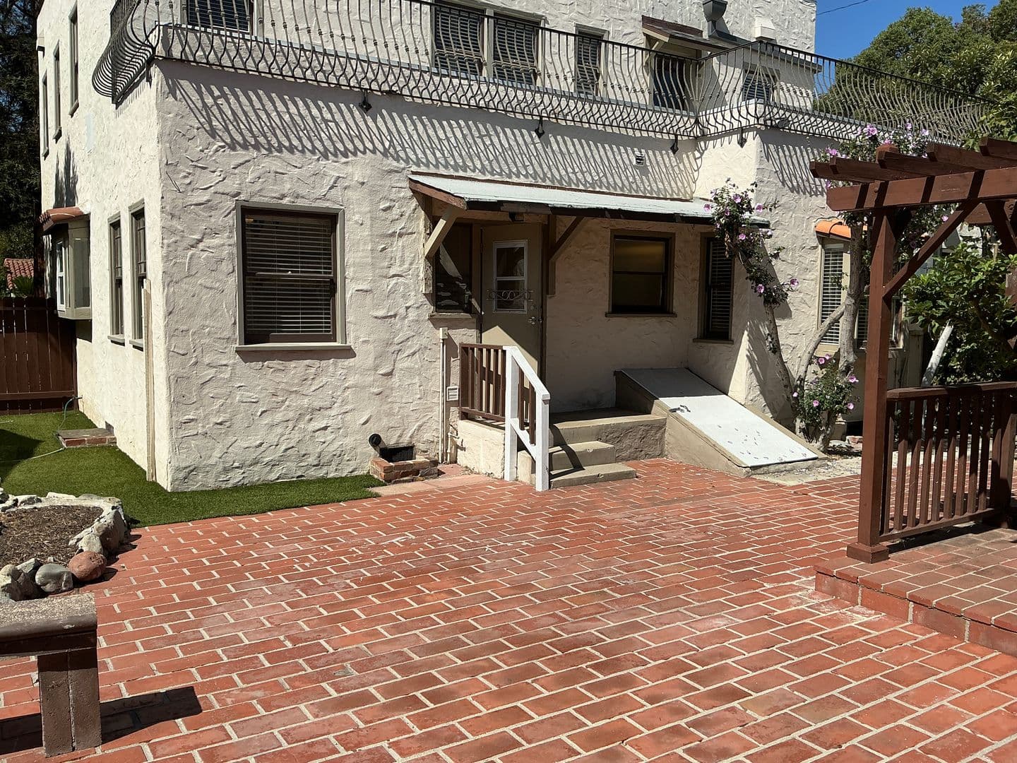 Orange House: 169 N. Harwood St.