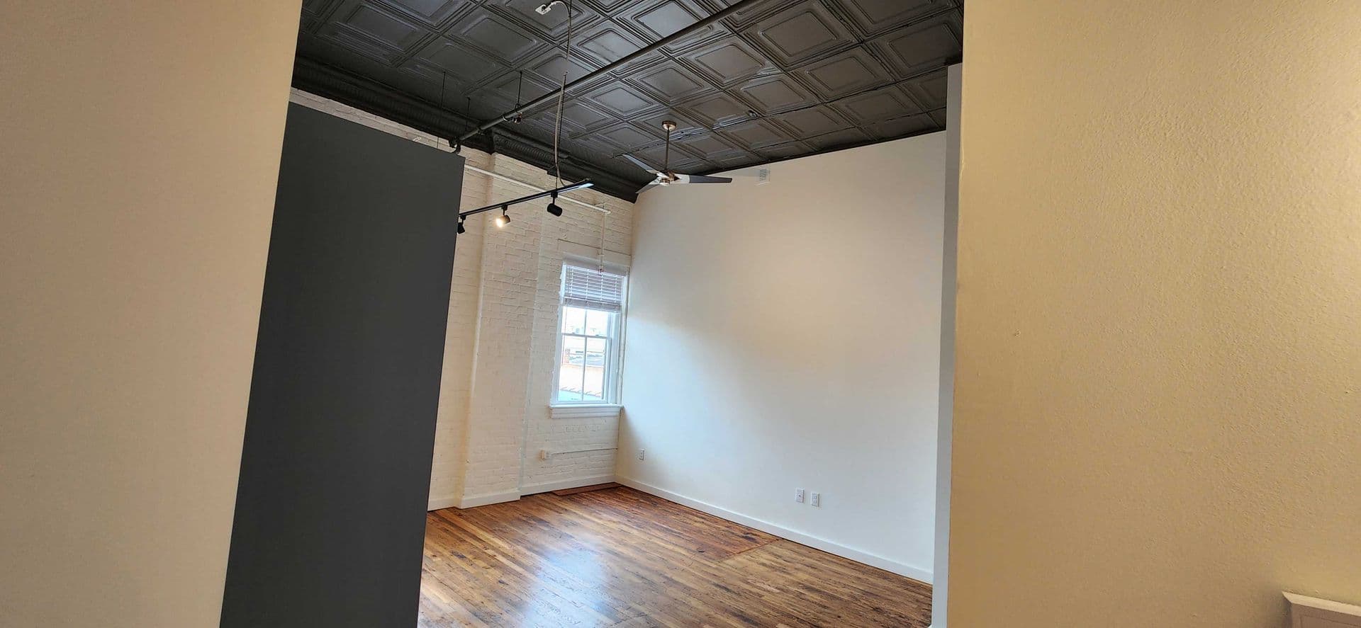 Roanoke Apartment: 351 Campbell Avenue SW
