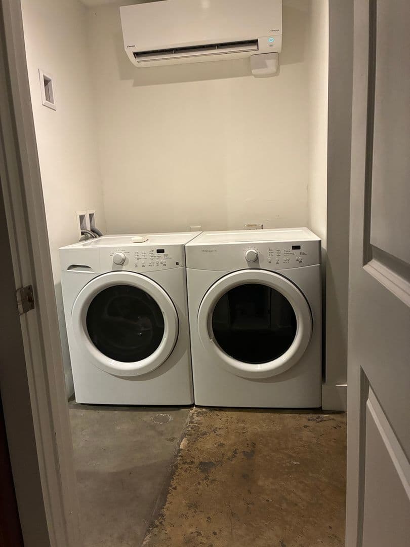 Petersburg Apartment: 219 E Bank St - Apt 118