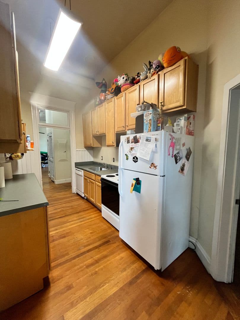 Richmond Apartment: 320 N. 25th St.