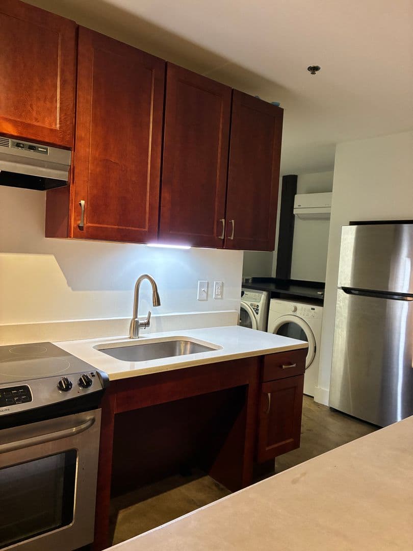 Petersburg Apartment: 219 E Bank St - Apt 131