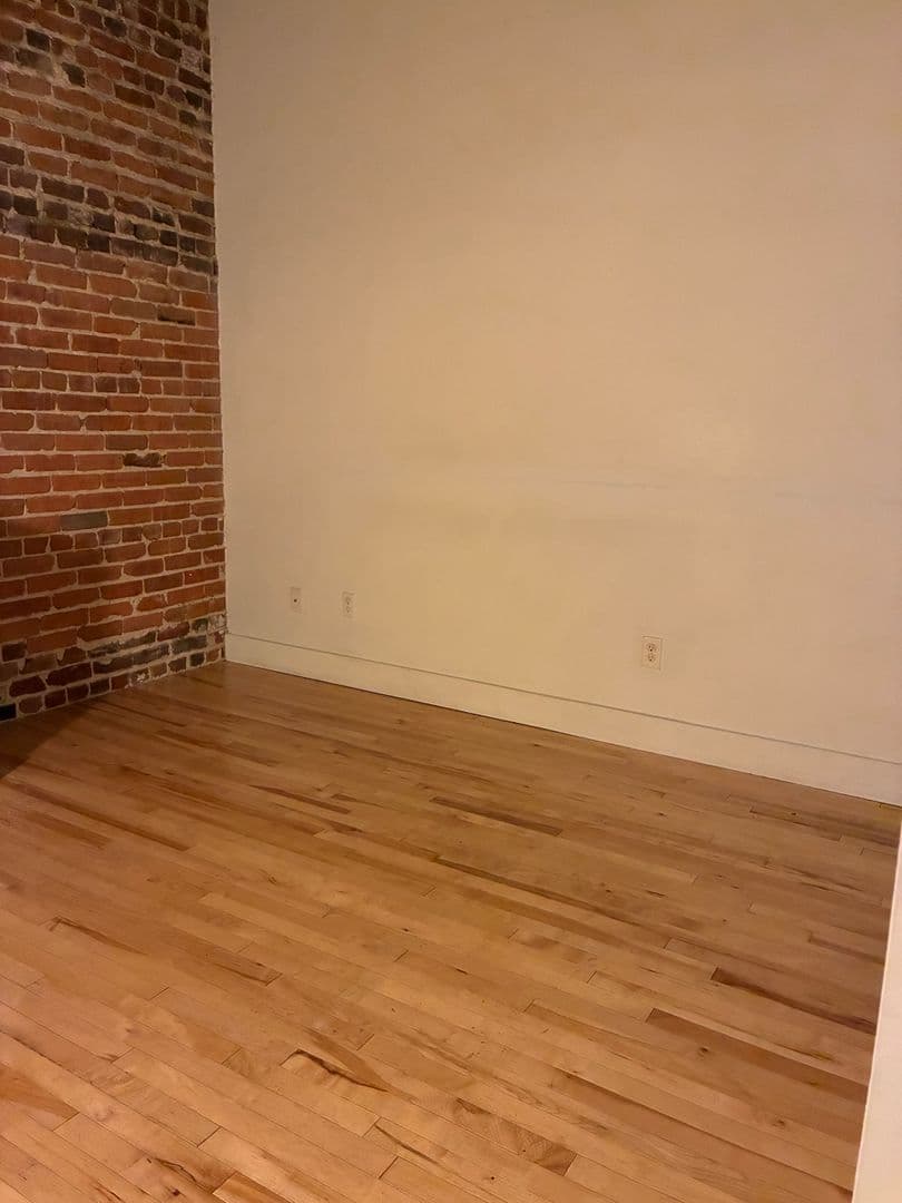Petersburg Apartment: 219 E Bank St - Apt 214