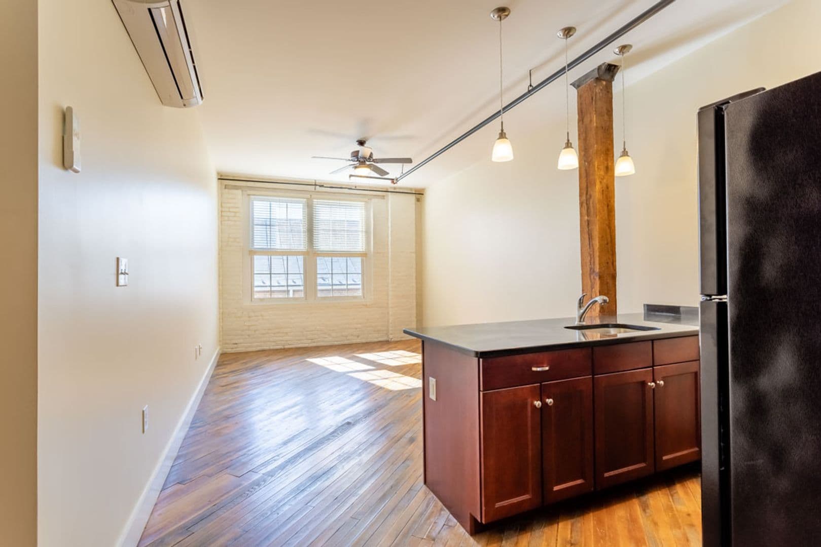 Bedford Apartment: 412 Jackson Street