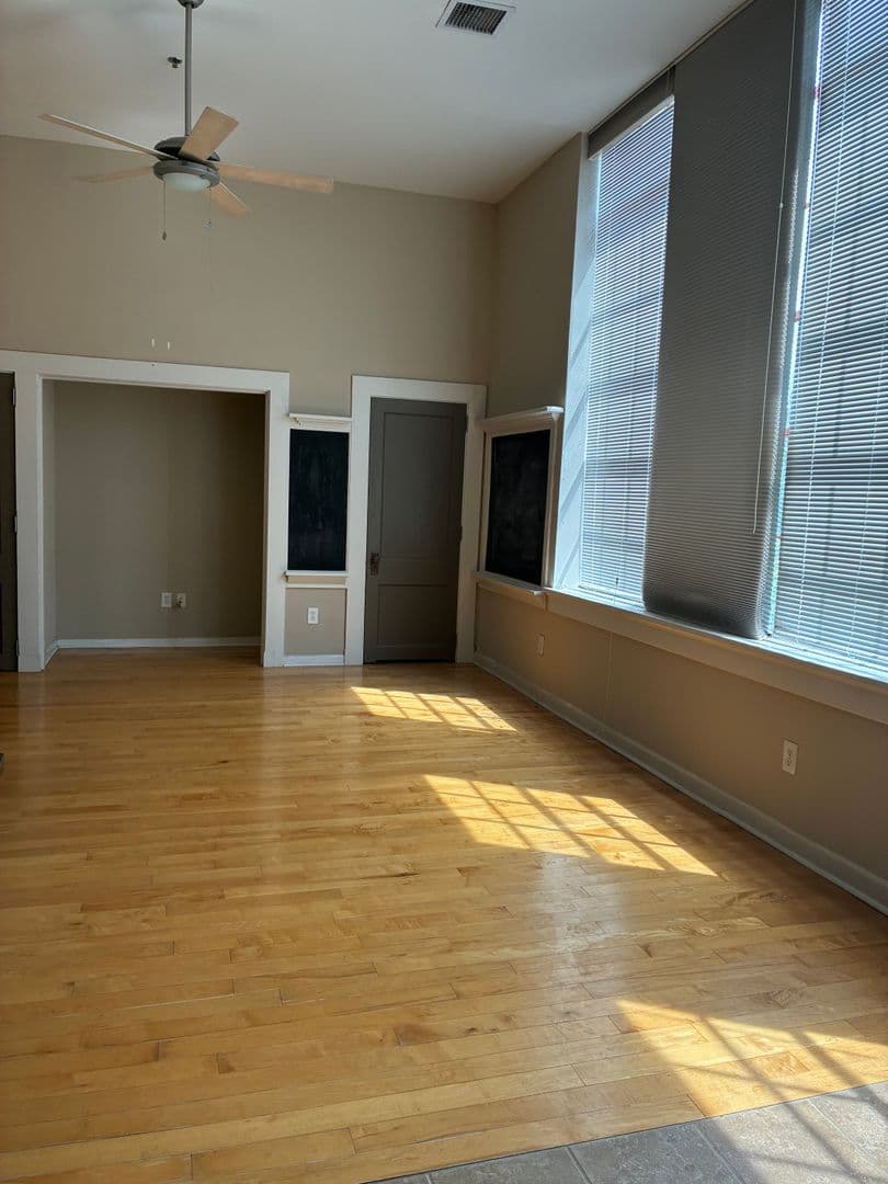 Hopewell Apartment: 1201 W City Point Rd