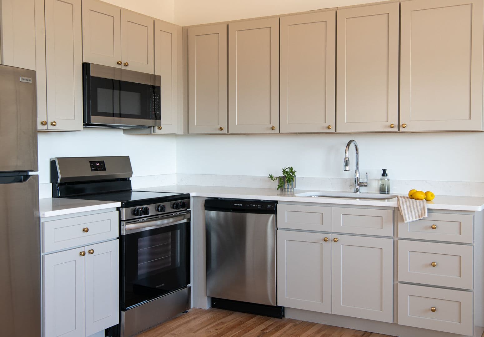 Bedford Apartment: 503 Longwood Ave.
