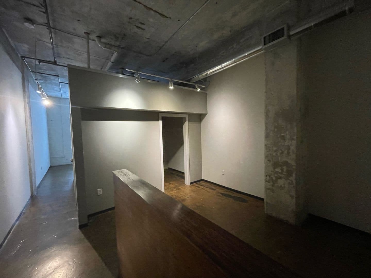 Richmond Apartment: 415 Oliver Hill Way